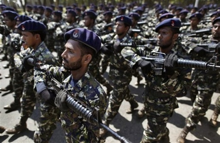 Quân đội Sri Lanka diễu binh phô diễn sức mạnh ảnh 5